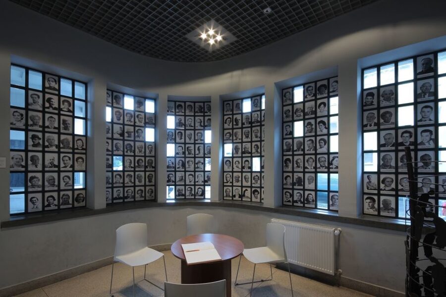 Krakow: Schindler's Factory Expert GuidedTour with Skip-line - Before the war: Jewish Krakow in the 1930s
