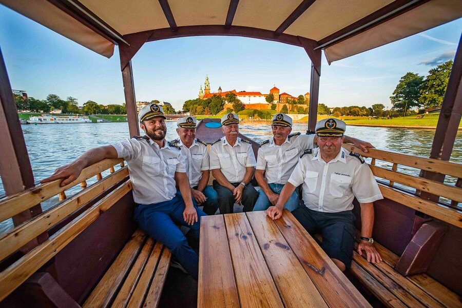 Krakow: Sightseeing Cruise by Vistula River - Who should book this cruise, and who should skip it