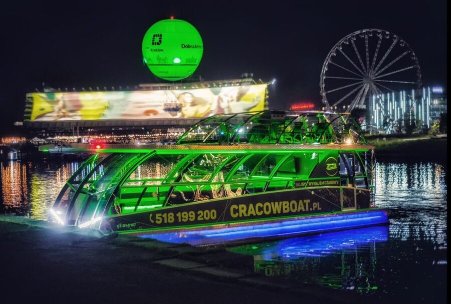 Krakow: Sightseeing Cruise on Vistula River with Audio Guide - Key highlights to know before you go