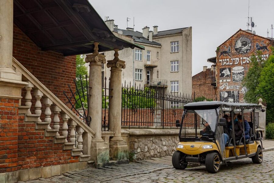Krakow: Sightseeing Tour by Electric Golf Cart - First Stops in the Old-City Loop: Planty Park and Church Squares