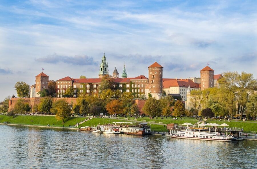 Krakow: Skip the Line Wawel Castle & Cathedral Private Tour - Key highlights worth planning for