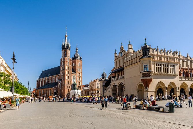 Krakow Small Group Tour from Warsaw with Lunch, Schindler's Factory included - Kazimierz: the former Jewish district and why the atmosphere matters