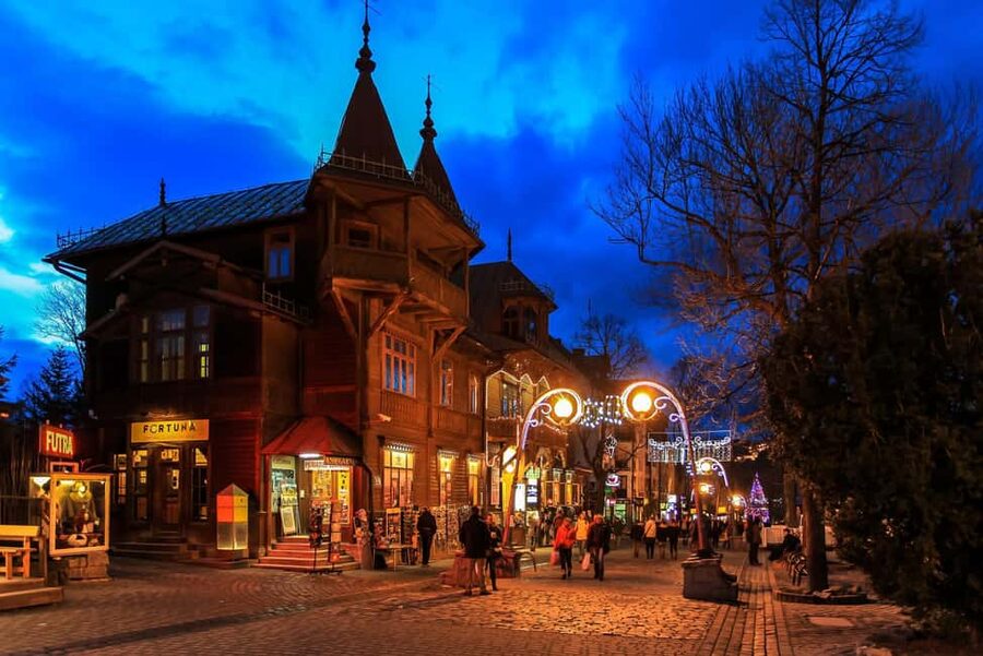 Krakow: Tatra Zakopane Private Car Tour - Fully Customisable - Tatra Mountains Time, Including the Snowmobile Option