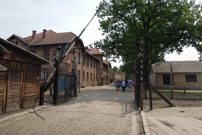 Krakow to Auschwitz Birkenau Guided Tour with Ticket and Transfer - Miejsce Pamięci II Muzeum Auschwitz II Birkenau, the bus hop and the outdoor reality