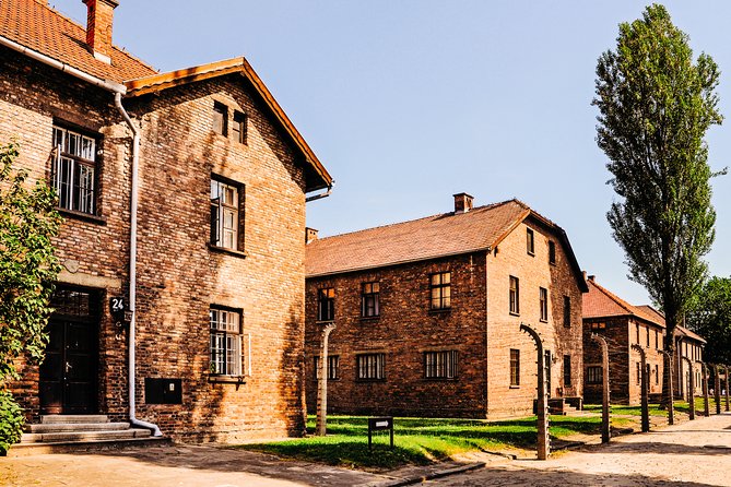Krakow to Auschwitz-Birkenau Live Guided Tour & Hotel Pick-up - So, who will like this tour most?