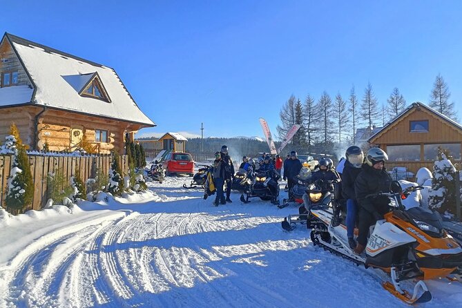 Krakow to Zakopane: Snowmobiles, Hot Springs and Tasting Fun Tour - Morning in Krakow: what Stop 1 feels like before the riding starts