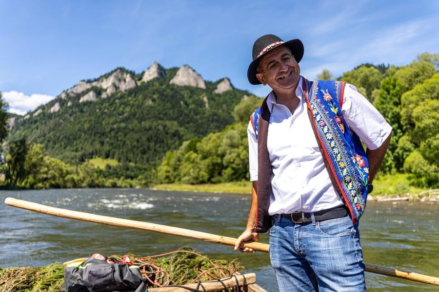 Krakow: Traditional Dunajec Rafting and Mountain Chairlift - Czorsztyn Castle and Lake Views: the day’s best warm-up