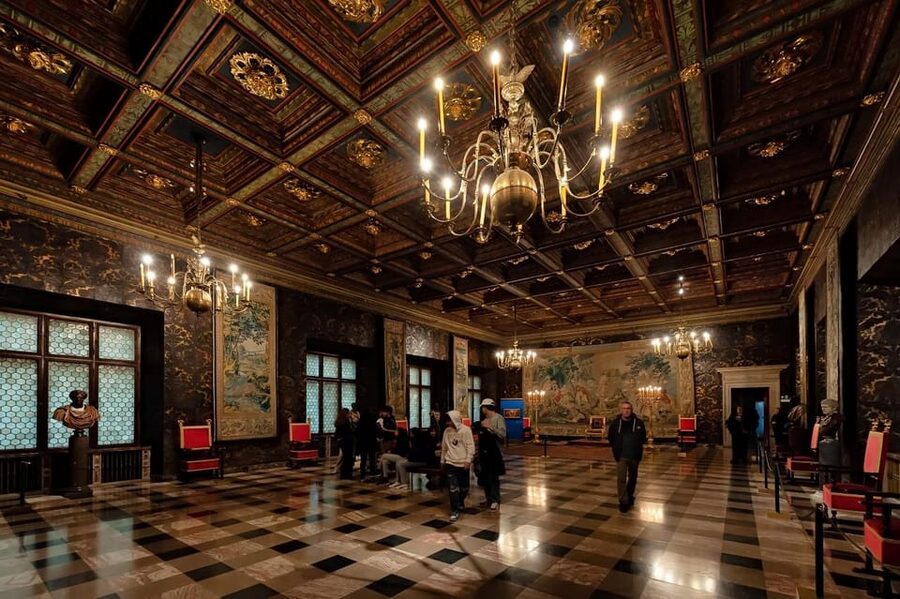 Krakow: Wawel Castle and Cathedral Guided Tour - Wawel Castle and Cathedral: The Why Behind the Wow