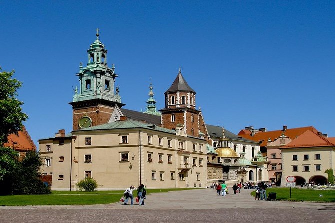 Krakow: Wawel Castle & Cathedral Guided Tour - Should You Book This Wawel Castle and Cathedral Guided Tour?