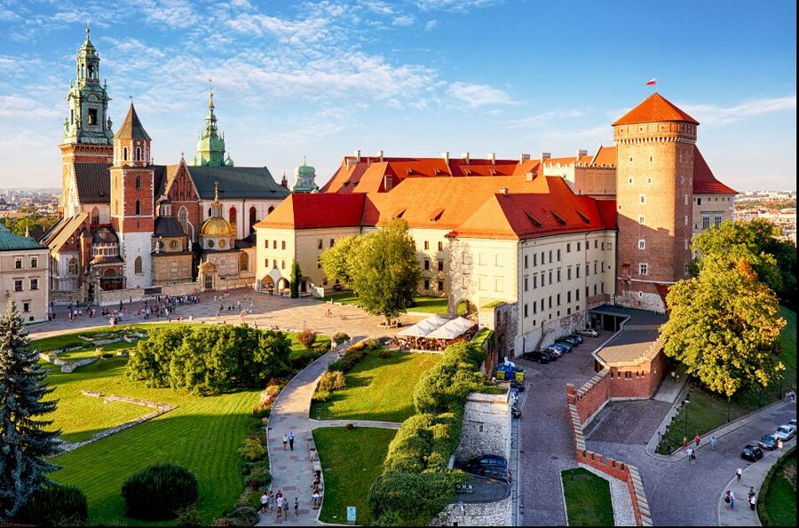 Krakow: Wawel Castle Guided Tour with Entry Tickets - How long it lasts, and why 1 to 2 hours can be enough