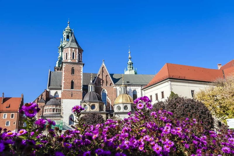 Krakow: Wawel Hill Audioguide Tour - Crown Treasury and Armory: stories with a sense of purpose