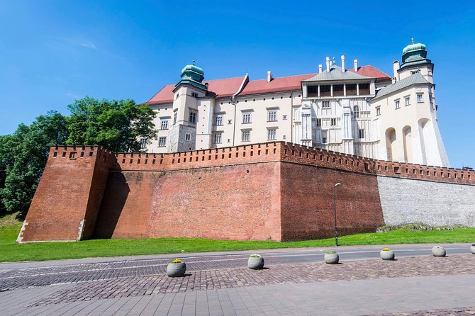 Krakow - Wawel Sightseeing of the Royal Hill - Price and logistics: getting good value for about $21.73