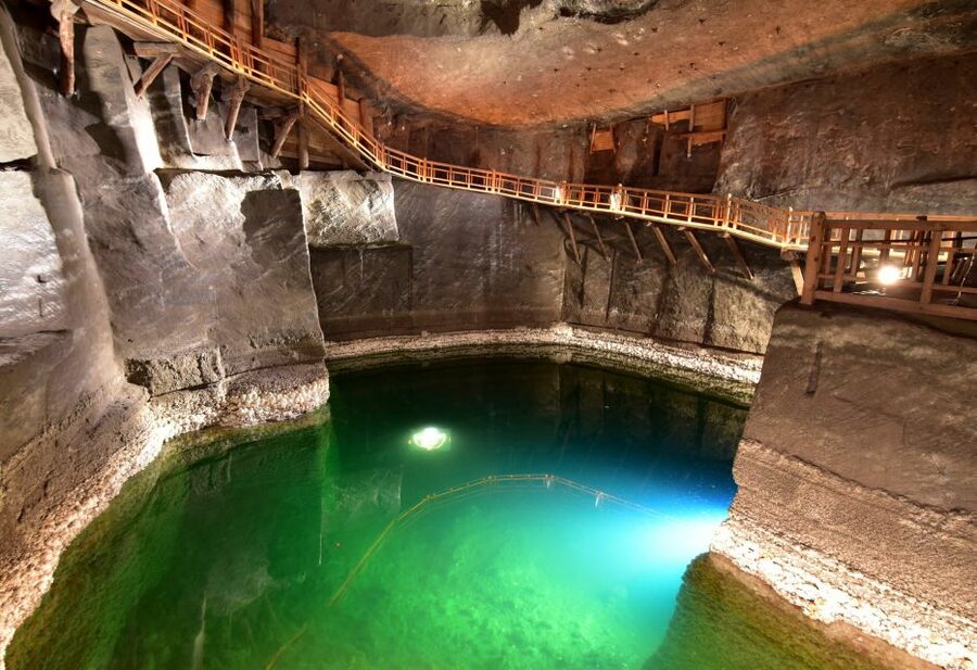 Krakow: Wieliczka Salt Mine Fast-Track Ticket & Guided Tour - Meeting the group in Krakow, then riding out to Wieliczka