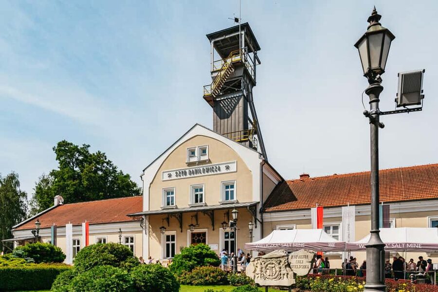 Krakow: Wieliczka Salt Mine Guided Tour - The salt cathedral moment and the cool underground microclimate