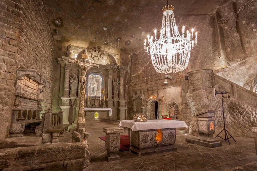 Kraków: Wieliczka Salt Mine Guided Tour with Hotel Pickup - What to bring, what to skip, and what to wear