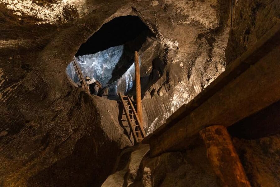 Krakow: Wieliczka Salt Mine Tour with Entry Ticket - The miner-made art you should not rush past