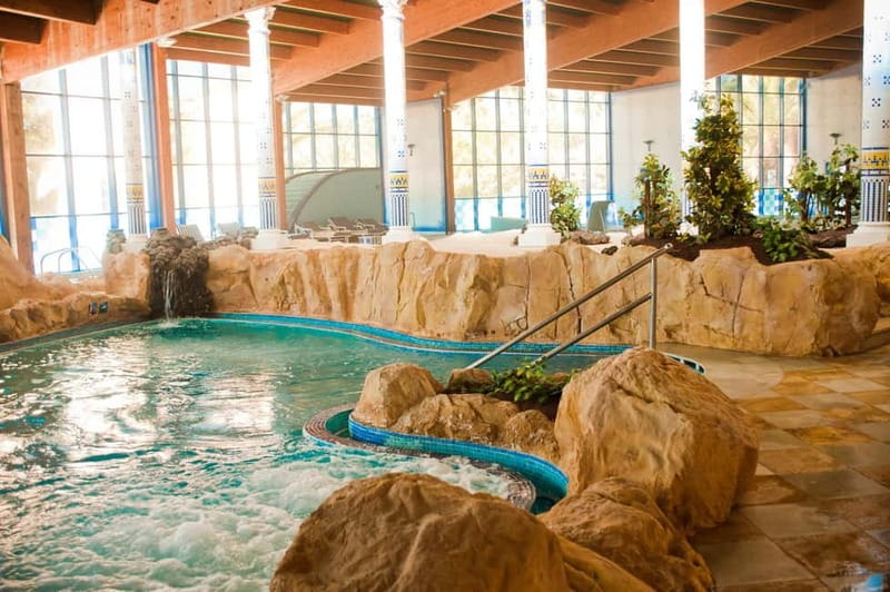 Krakow: Zakopane and/or Thermal Baths Experience - Oscypek cheese and vodka tastings: how to do it right