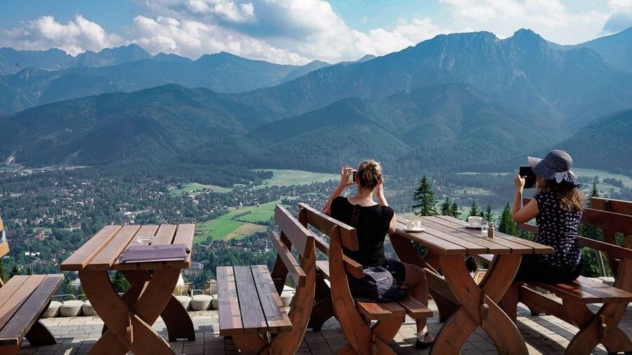 Krakow: Zakopane Cable Car, Spirits, Tasting & Thermal Baths - Zakopane Marketplace and Krupówki Street: Food Snacks, Shopping, and People Watching