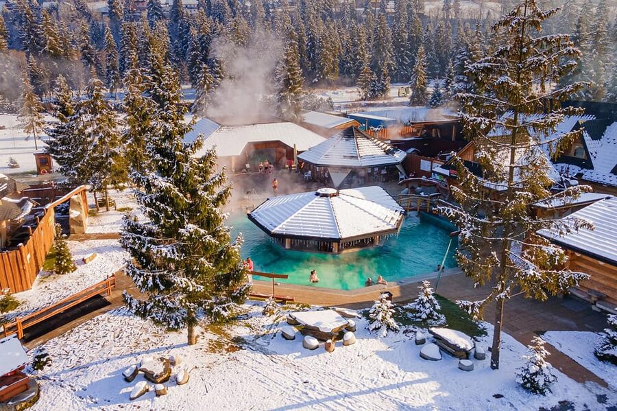 Krakow: Zakopane Cable Car, Vodka, Cheese & Hot Springs Tour - Timing, transport comfort, and how the schedule actually works