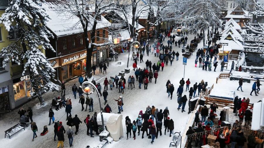 Krakow: Zakopane Tatra Mountains, Cable Car, Local Tasting - Gubałówka Funicular and Tatra Views: The Reason You Came