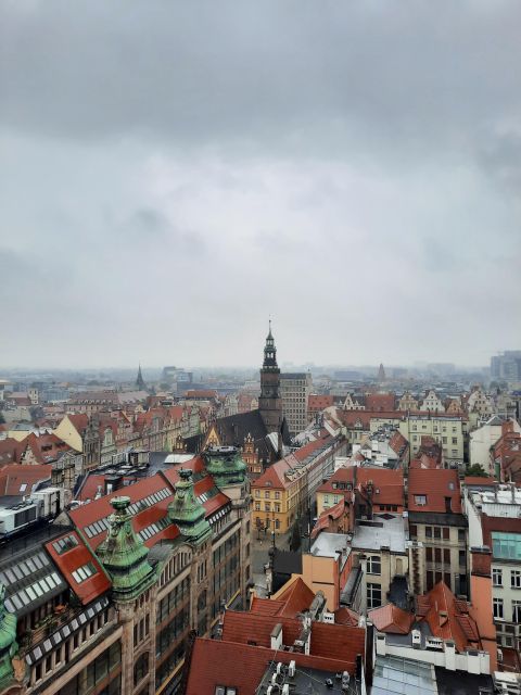 Legends of Old Town 1 Hour Walking Tour in Wroclaw (English) - Zdrój Fountain: the short guided moment that works
