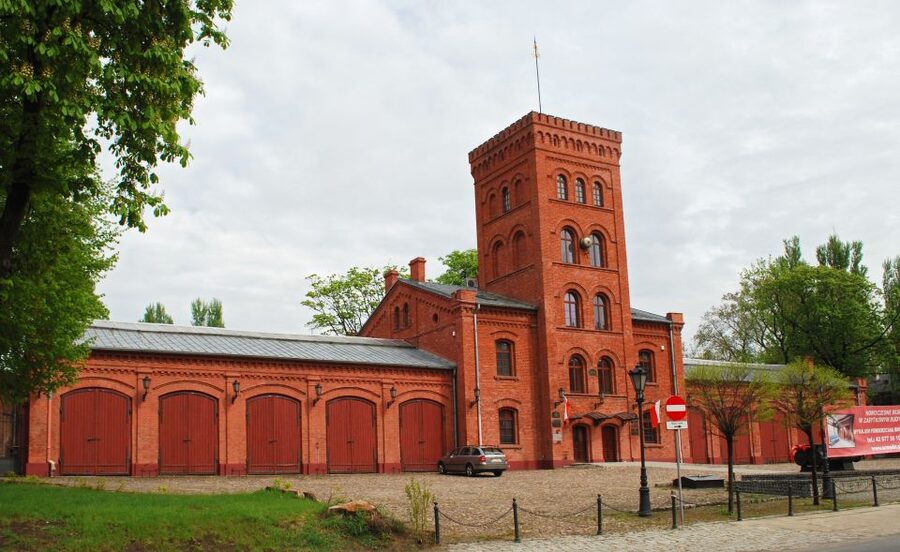 Lodz Old Town Manufaktura Highlights Private Walking Tour - The 4-hour route includes St. Stanley Kostka Cathedral and the Scheibler area