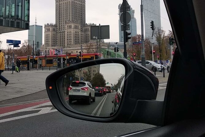 Luxury airport transfer from Lodz to Warszawa Chopin Airport - Key things I’d plan around