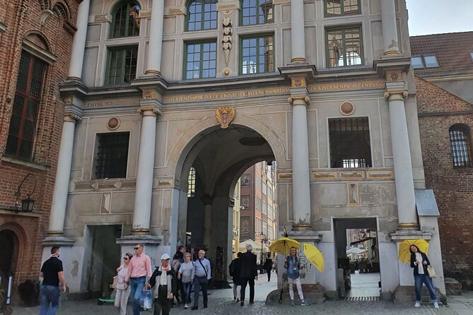 Main Town Gdańsk Walking Tour - Dluga Street on the Royal Route, and why it feels personal