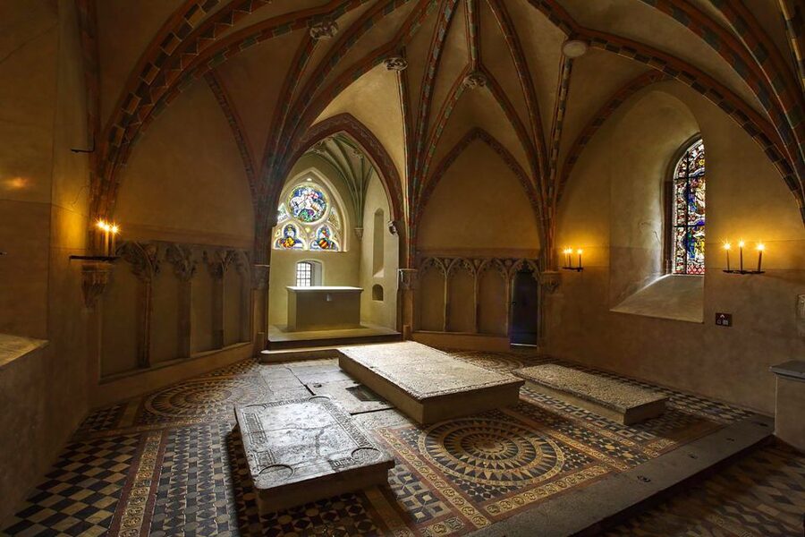 Malbork Castle Half Day Private Tour - Amber Museum Inside the Castle: A Bright, Unexpected Contrast