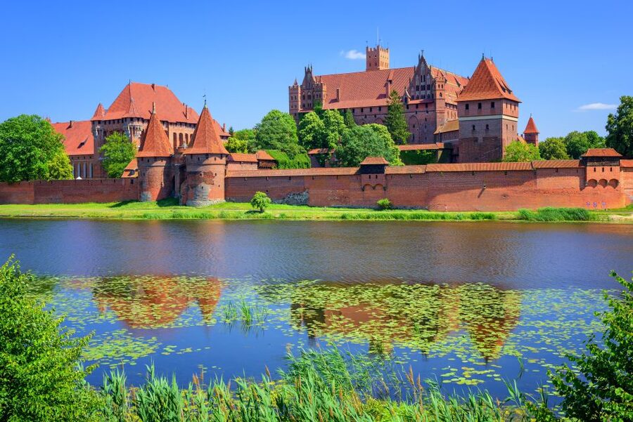 Malbork Castle Tour: 6-Hour Private Tour - Skip the Line, Then Go Right to the Heart of the Castle
