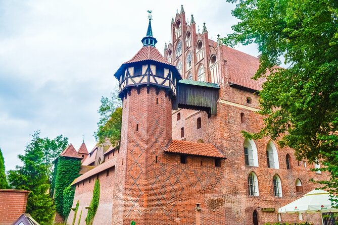 Malbork Castle Tour: 6-Hour Private Tour to The Largest Castle in The World - The Teutonic Knights story, told around Poland and conflict