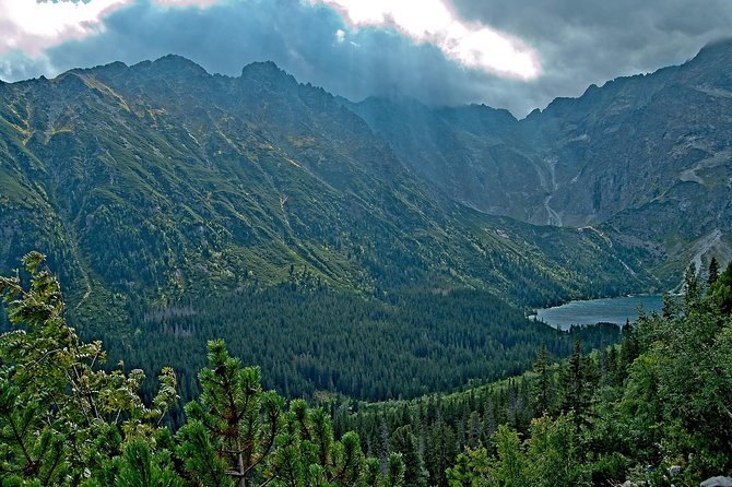 Morskie Oko - private tour from Krakow - The Morskie Oko hike: what the 9-kilometer approach really gives you