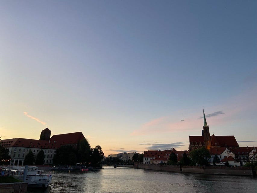 Night tour through Wroclaw - Hansel and Gretel houses: the fairytale stop that pays off