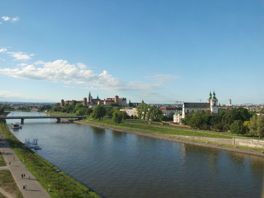 Picturesque Cruise on the Vistula in the Heart of Krakow - Price and Value for a $27, One-Hour River Experience