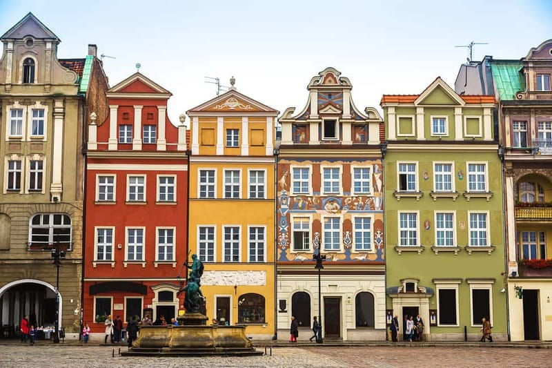 Poznan Old Town and Top Attractions Private Walking Tour - Basilica of Our Lady of Perpetual Help, Baroque as a starting line