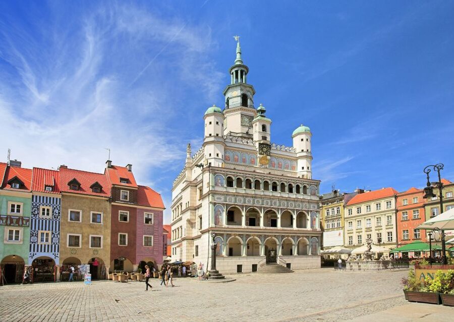 Poznan: Old Town, Srodka District, & Cathedral Private Tour - The Imperial Castle: German-Era Power in Poznan’s Center