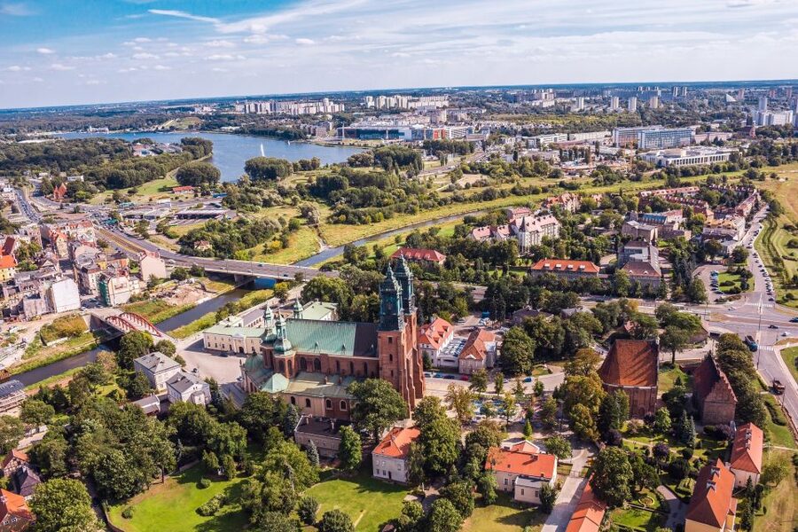 Poznan: Old Town, Srodka District, & Cathedral Private Tour - Royal Imperial Route Stroll: The Streets That Link Everything