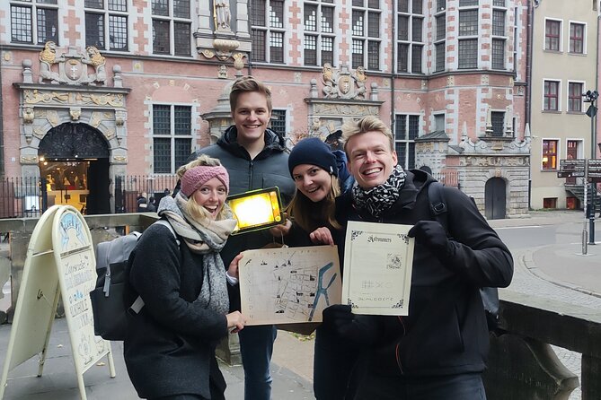 Private 2-Hour Tour with City Game in Gdańsk - Piwna Street Beer Street: a taste and local tips that help you eat well