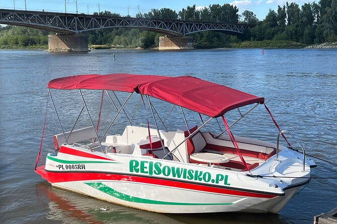 Private Cruise on Vistula in Warsaw for 9 with our Helmsman - The sappers monument and the mooring at low water: quieter meaning