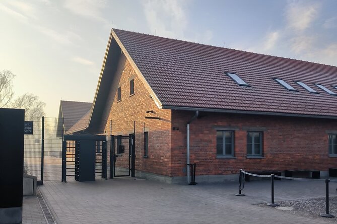 Private Guided Tour to Auschwitz & Birkenau from Krakow - Auschwitz I: your core time block