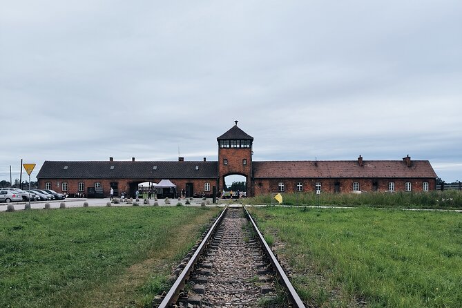 Private Guided Tour to Auschwitz & Birkenau from Krakow - Krakow hotel pickup and efficient road time