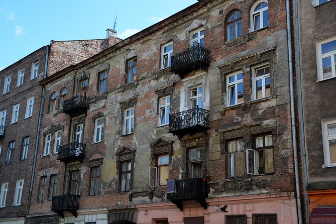 Private Historical Tour of Warsaw by a Retro Fiat with Pickup - Monument to Heroes of the Ghetto, and the Treblinka connection you should be ready for