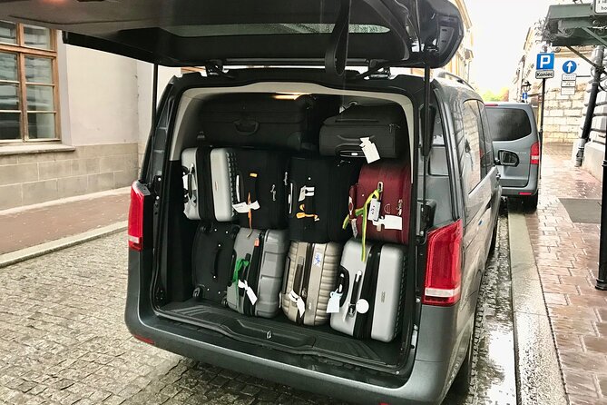 Private Krakow to or from Airport Transfer - Practical Tips to Make Your Pickup Go Smoothly