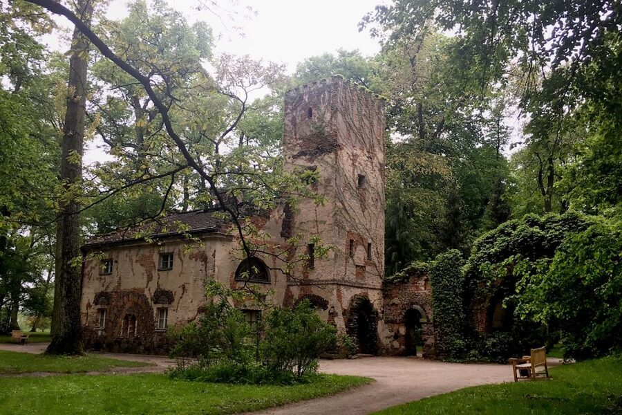 Private Tour From Warsaw: Łowicz Mazovian Countryside - Your private English-speaking guide, where the connections happen
