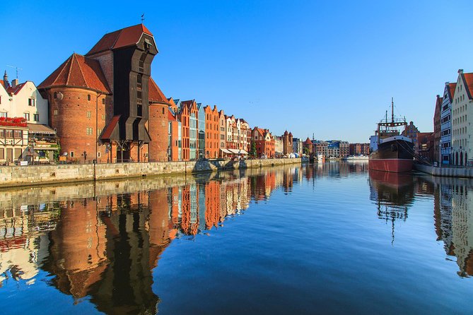 Private Tour of Gdansk Old Town for Kids and Families - 4 hours for kids who want hands-on maritime history