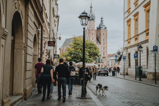 Private Tour of Krakow Old Town and Jewish Quarter in one walk - Starting and ending where it’s easiest to keep exploring