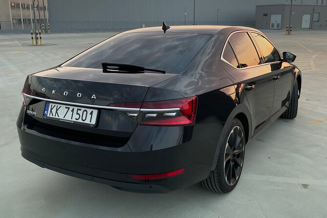 Private Transfer from/to Krakow Airport - Operating Hours: Late and Early Without the Panic