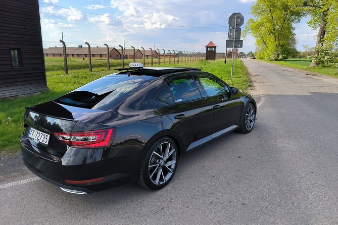 Private transfer from/to Krakow airport / City of Krakow - What the 5-Star Feedback Actually Says About the Experience