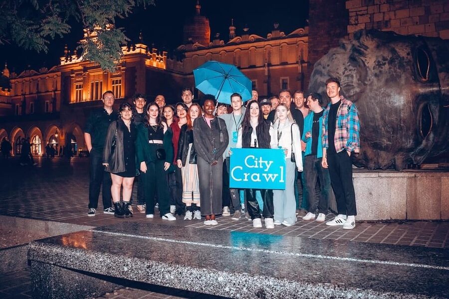 Pub Crawl - 1-hour Open Bar then Vip to 5 Clubs - Krakow - Starting at Eros Bendato, right in the center of things