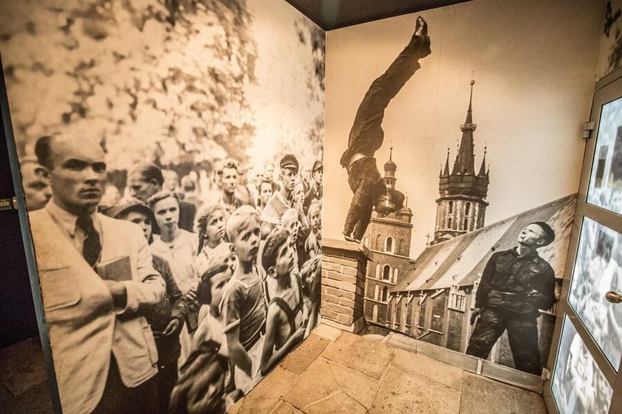 Schindler's Factory and Jewish Ghetto Guided Tour - Price and value for a 3-hour licensed tour in Kraków